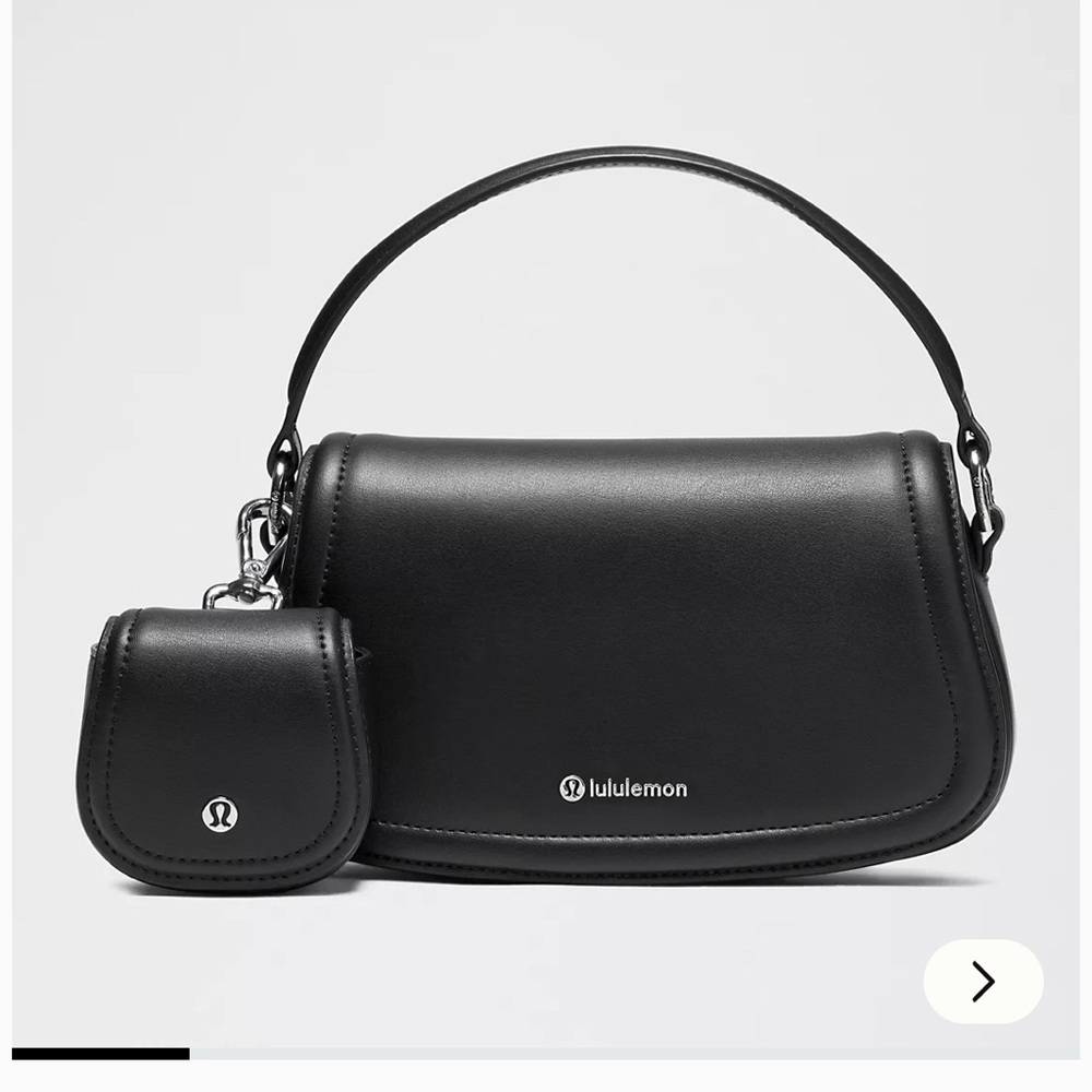 NWT LULULEMON Black Leather Alternative Mini Bag & Air Pods Holder (Orig $148)